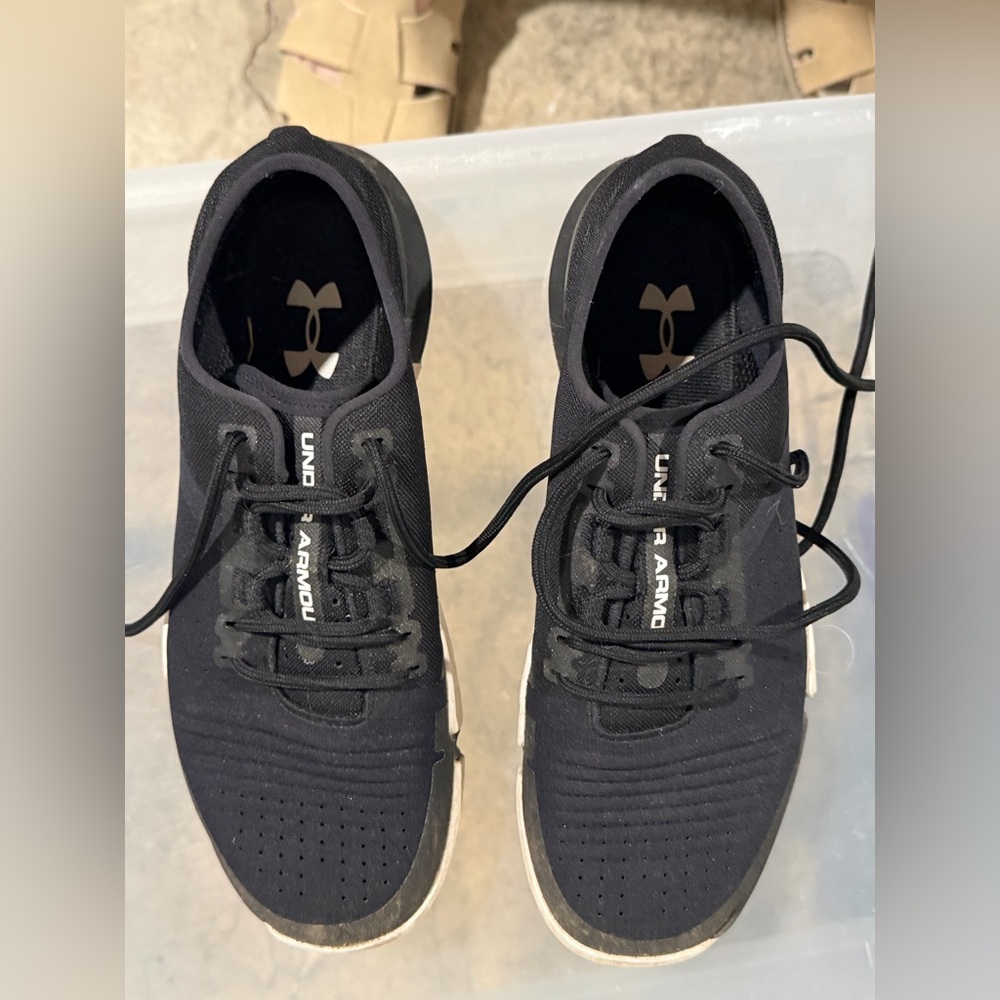 Under Armour Black Athletic Sneakers with Logo Tongue
